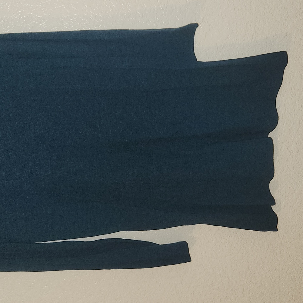 Long & Lean Tunic - Picture 4 of 7